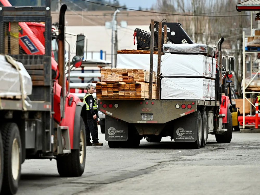 Trump imposes 25% tariff on medium and heavy-duty trucks starting Nov. 1, 2025