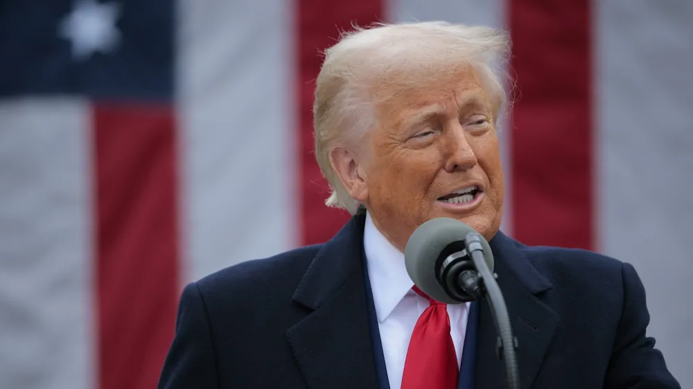 Trump Claims Canada Would 