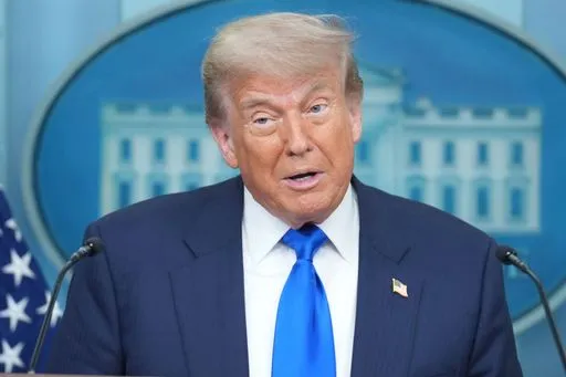 Trump Warns of Bombing Moscow and Beijing in Leaked Fundraiser Audio