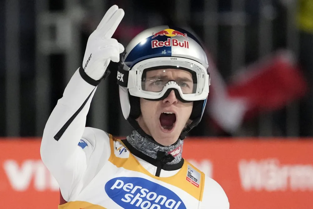 Tschofenig claims Four Hills ski jumping championship as Kraft falters