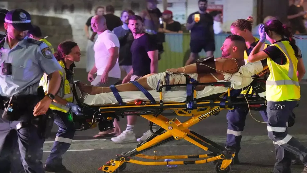 Mass Shooting at Bondi Beach Leaves Many Dead and Injured