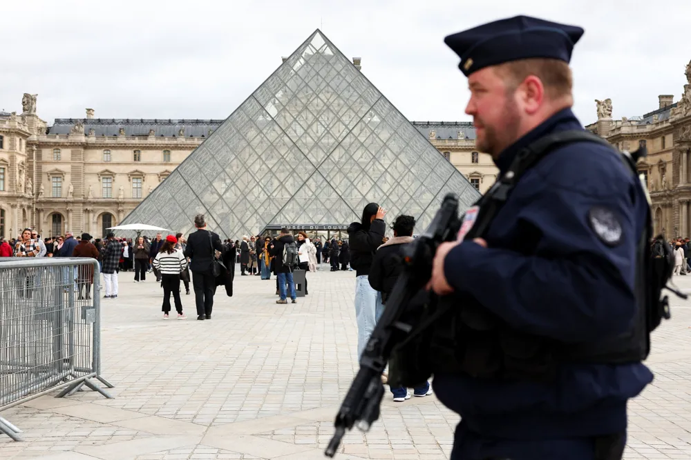 Multiple Arrests in Louvre Heist as Investigations Unfold; Stolen Jewels Still Missing