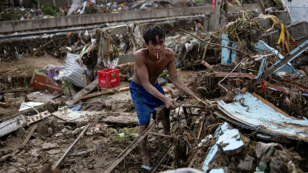 Typhoon Kalmaegi Causes Devastation in Vietnam Following Deadly Passage Through the Philippines
