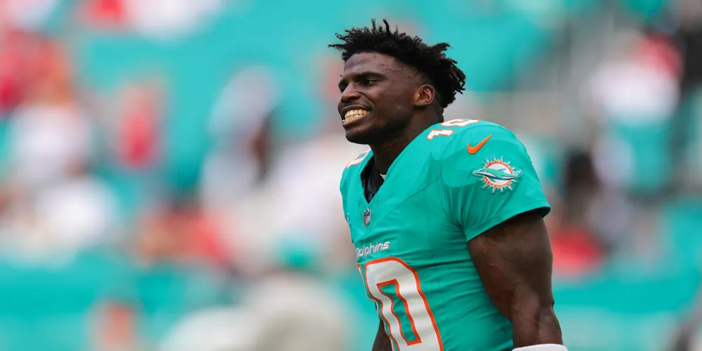 Tyreek Hill Clarifies No Trade Request After Meeting With Dolphins GM