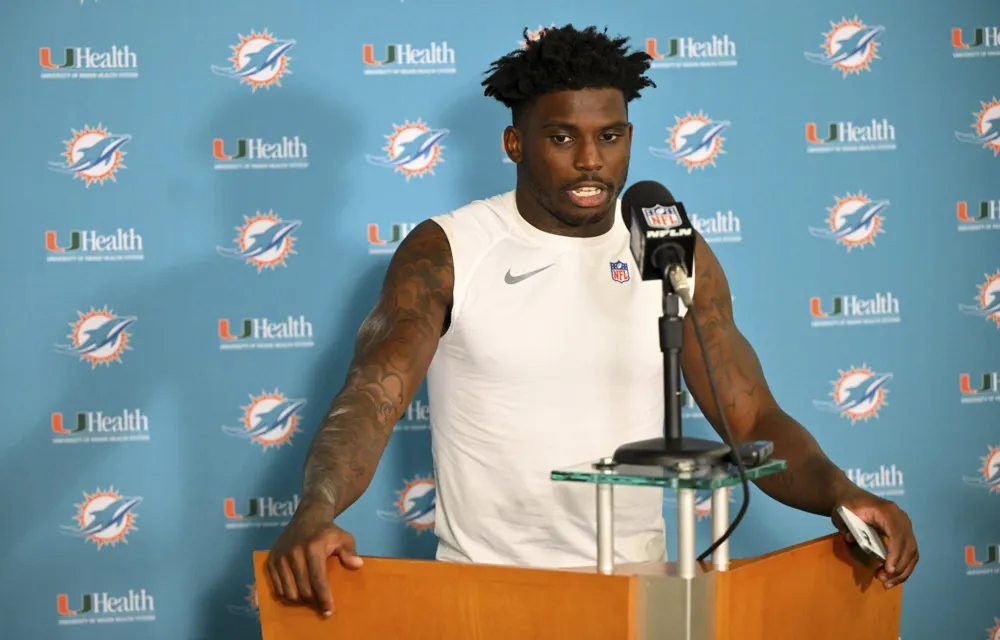 Tyreek Hill's dissatisfaction raises concerns for Dolphins' offseason