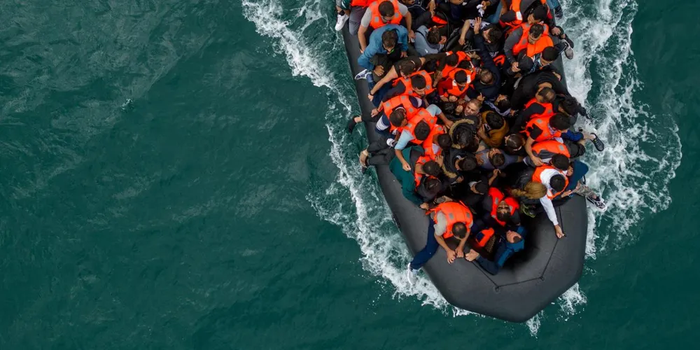 UK Detains First Migrants Under New Asylum Deal with France