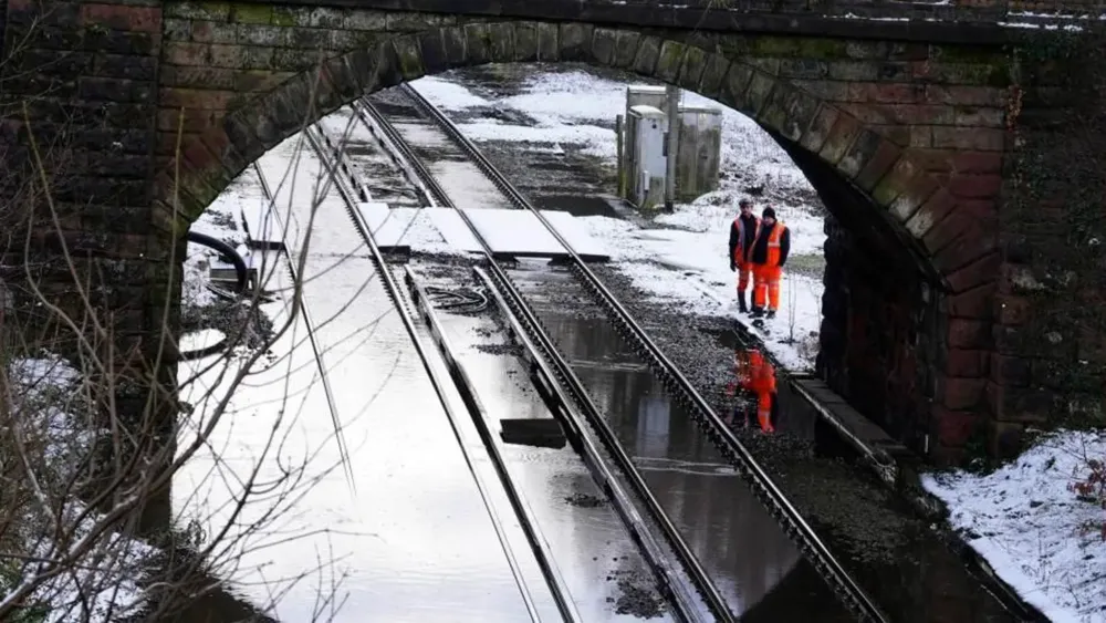 UK Faces Sub-Zero Temperatures Amid Ongoing Flooding Crisis