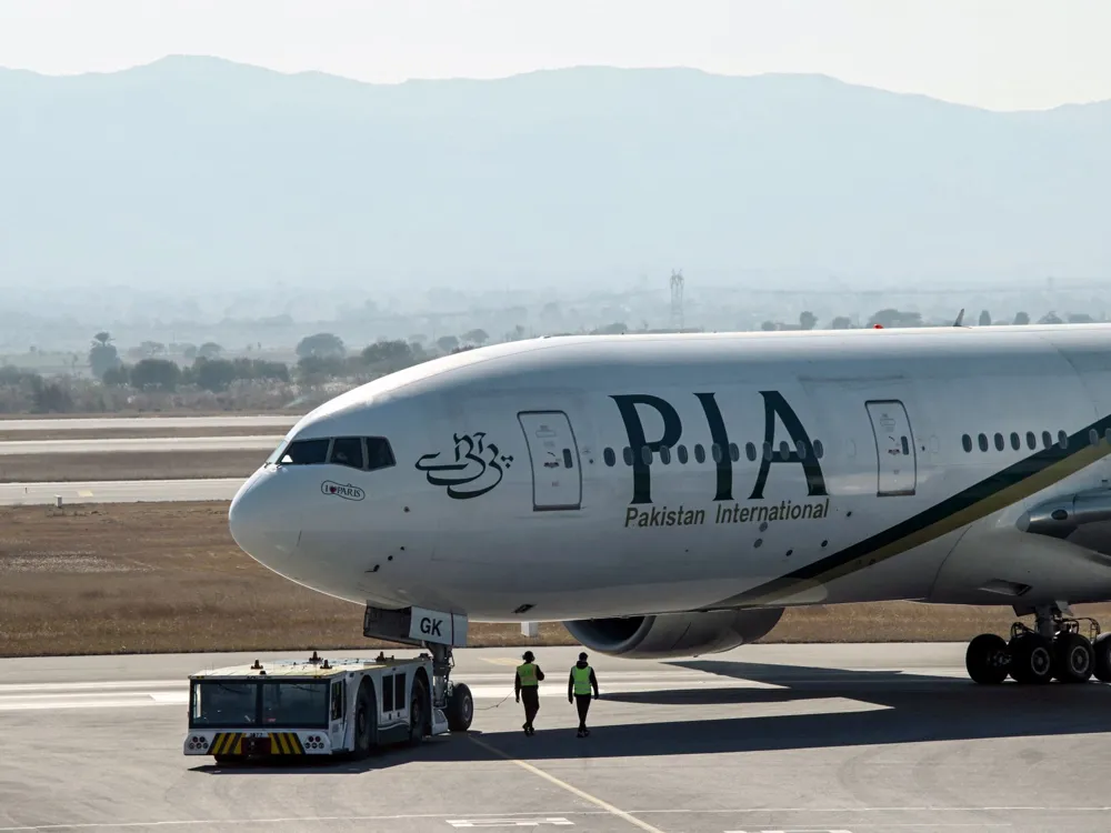 UK Lifts Five-Year Ban on Pakistani Airlines, Opening Routes for PIA