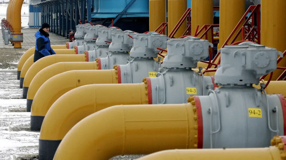 Ukraine Suspends Natural Gas Transit from Russia to Europe