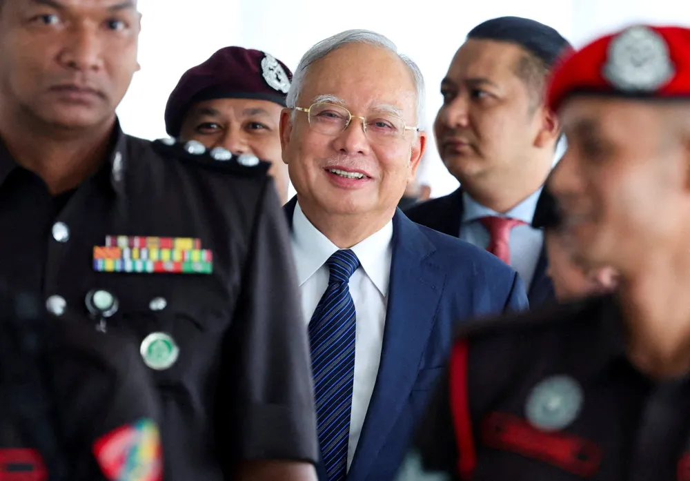 Umno and Pas Unite to Advocate for Najib Razak's House Arrest