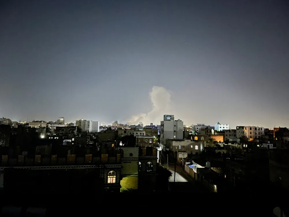 UK Conducts Joint Air Strikes with US Targeting Houthi Rebels in Yemen