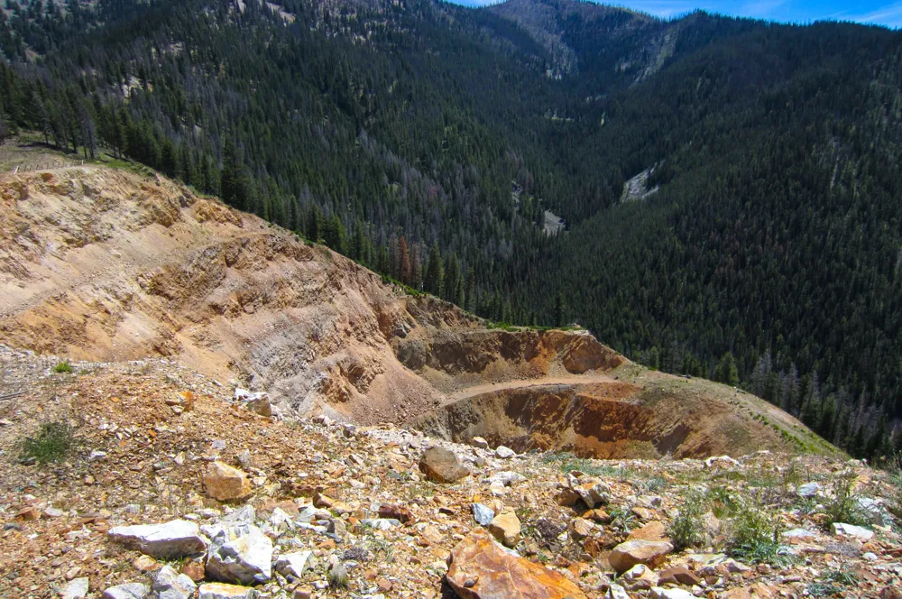 U.S. Greenlights Idaho Antimony Mine Following China's Export Ban on Crucial Mineral