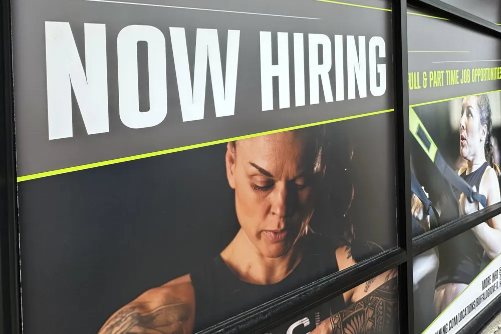 US Job Market Shows Resilience with 256,000 Jobs Added in December as Unemployment Rate Drops to 4.1%