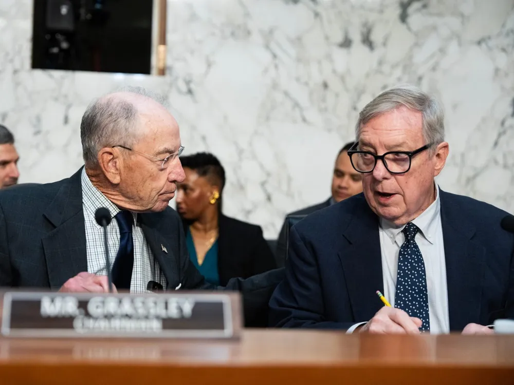 US Senators Question Big Tech Hiring Practices Amid H-1B Visa Concerns