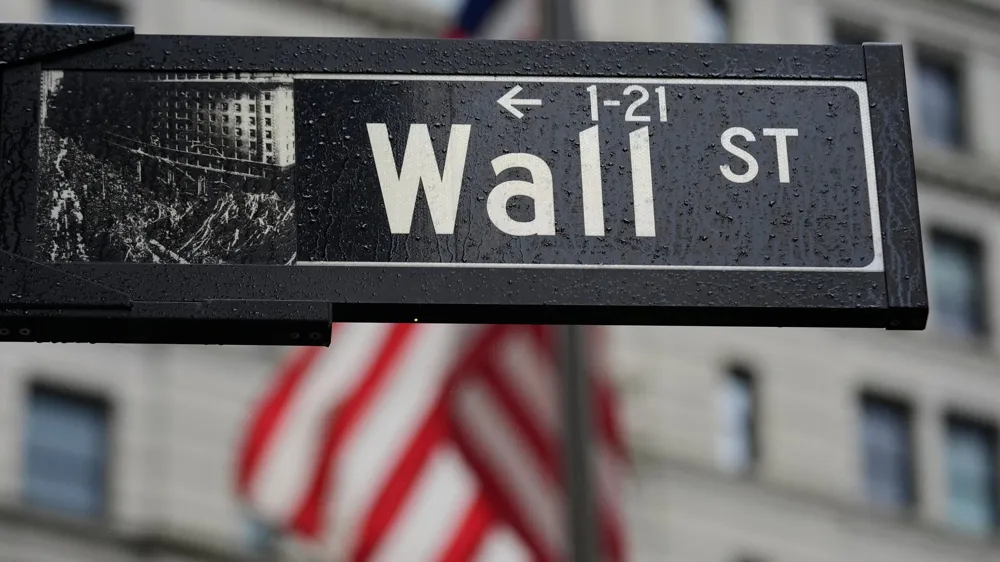 U.S. Stock and Bond Markets Decline Following Moody's Credit Downgrade