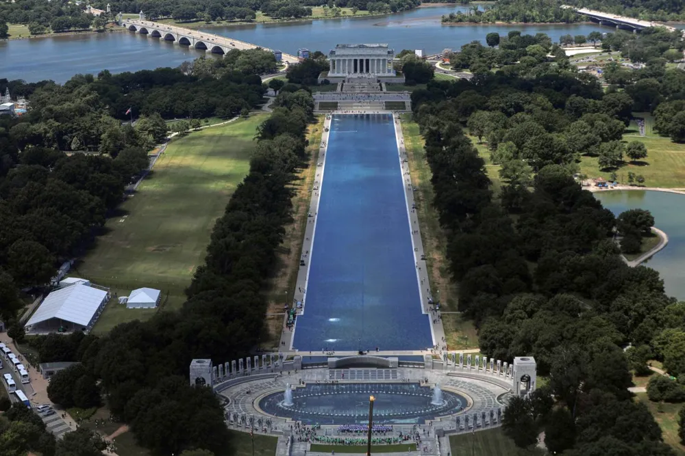 Vandalism Suspected After Damage to Lincoln Memorial Reflecting Pool's Lining