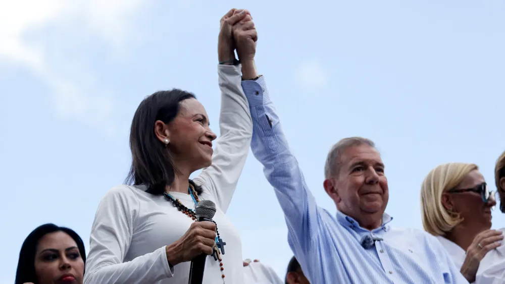 Venezuela Offers $100,000 Reward for Arrest of Exiled Opposition Candidate Edmundo González