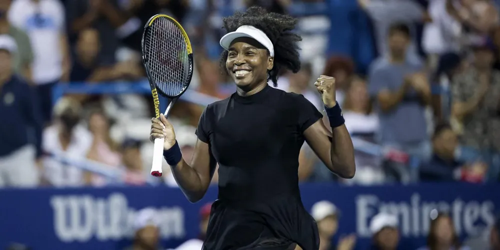 Venus Williams Triumphantly Returns to Tennis, Defeating Peyton Stearns at 45