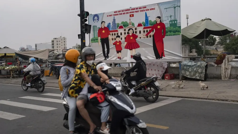 Vietnam Abolishes Two-Child Policy Amid Declining Birth Rates