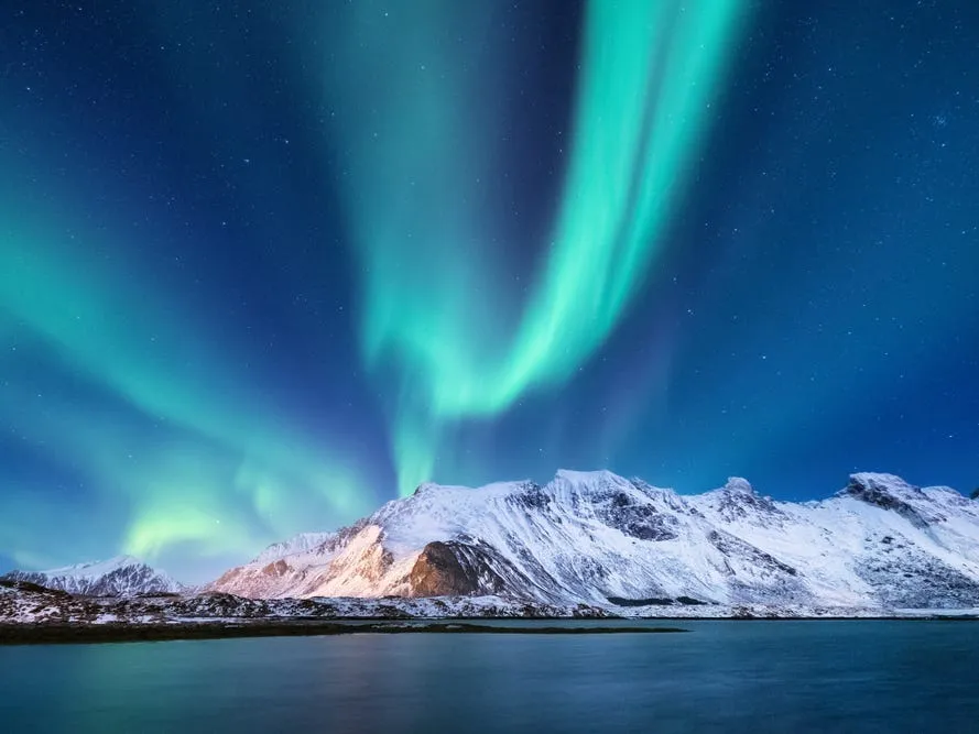 Viewing the Northern Lights this New Year's Eve: Here's What You Need to Know