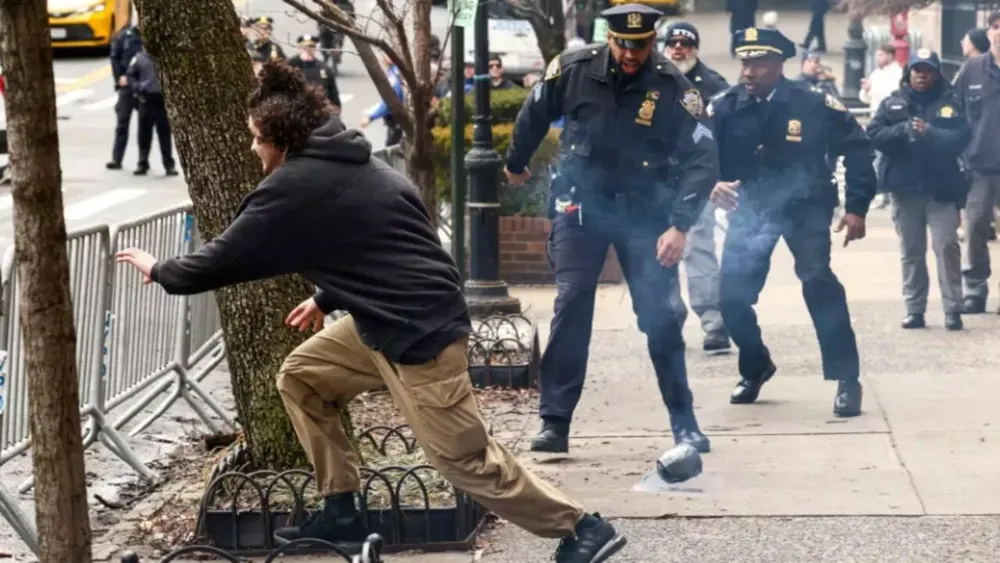 Investigation Underway for Terrorism After Explosives Thrown Near NYC Mayor's Residence