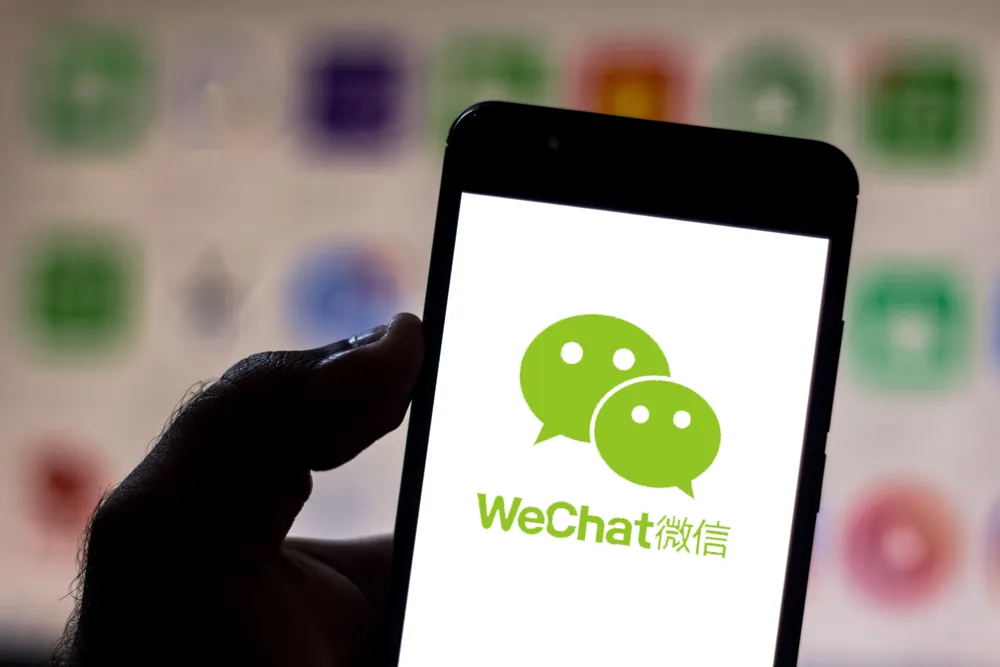 WeChat Removed from US 'Notorious' Counterfeit Sellers List Amid Security Concerns