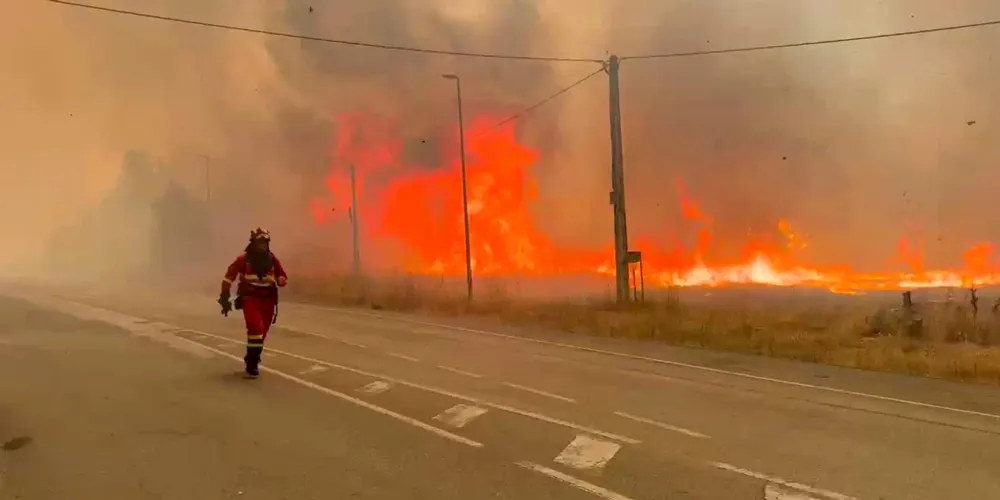 Wildfires in Spain force evacuations and result in fatalities amidst ongoing heatwave