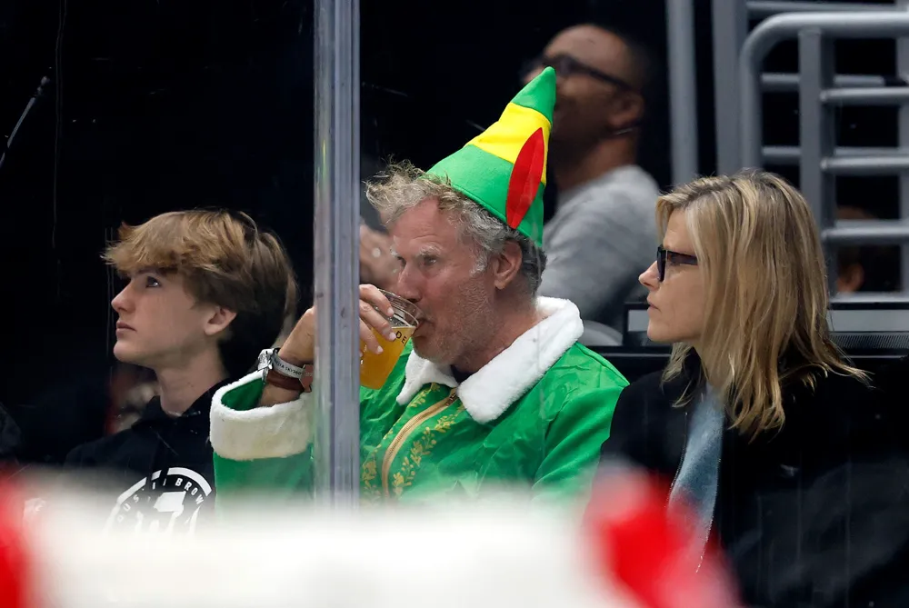 Will Ferrell explains quirky decision to dress as Buddy the Elf at hockey game