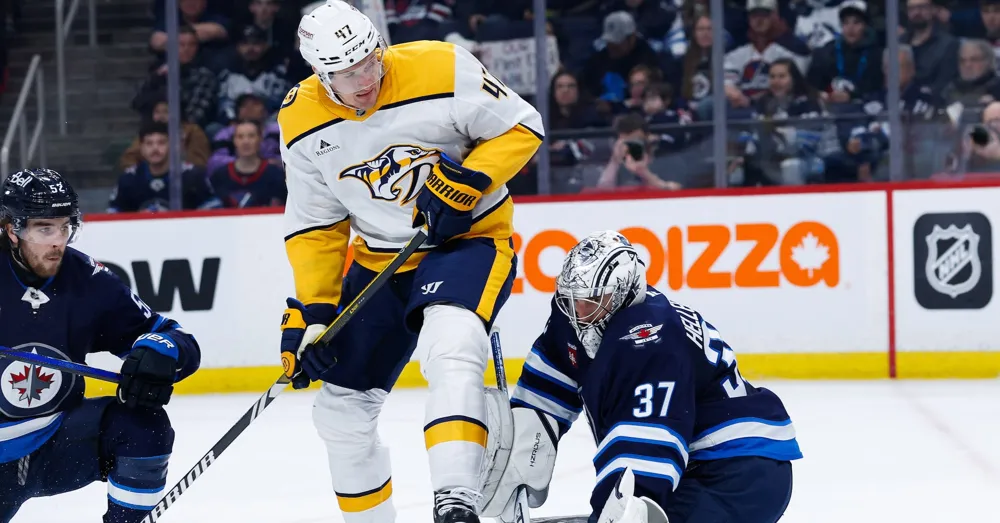 Winnipeg Jets Secure 3-0 Victory Over Predators with Hellebuyck's Fifth Shutout