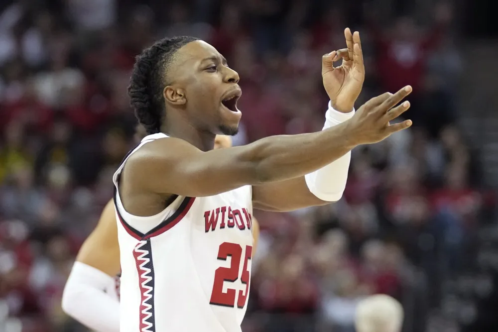 Wisconsin Basketball Shatters 3-Point Record in 116-85 Win Over Iowa