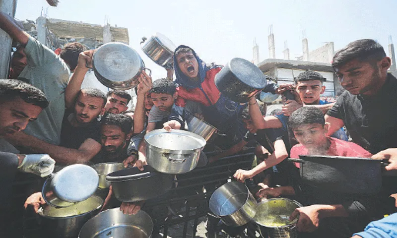 World Central Kitchen and Community Kitchens Cease Operations in Gaza Amid Supply Crisis