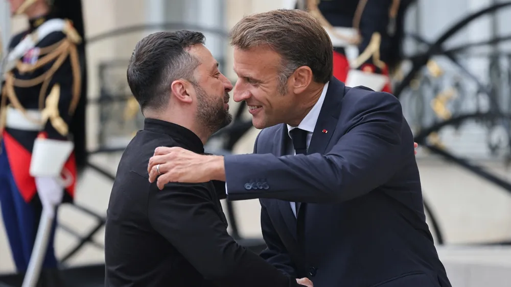 Zelenskyy Challenges Putin to Meet in Kyiv, Rejects Moscow Summit