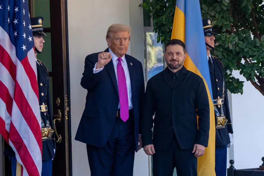 Zelensky Calls Trump Meeting 'Positive' Despite No Commitment for Tomahawk Missiles