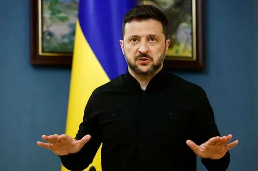Zelenskyy warns of intensified Russian offensives amid drone attacks